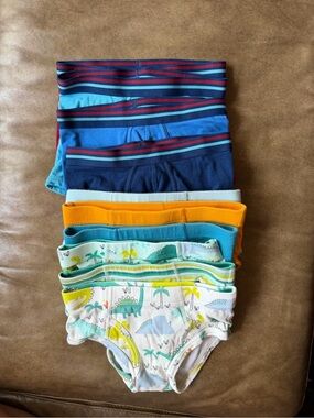 10 pairs of boys lucky & me cotton underwear pre owned size 4/5 boxer briefs